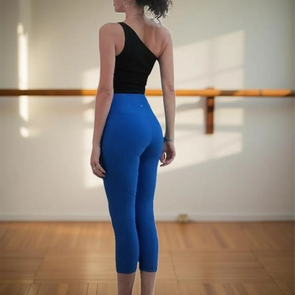 NWT Set Of 3 (2 Black And White Dance/Practice/Athletic Tops) & Blue Leggins XS